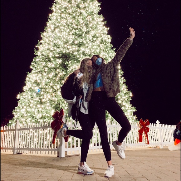 Meet your Posher, Avery - Picture 1 of 1